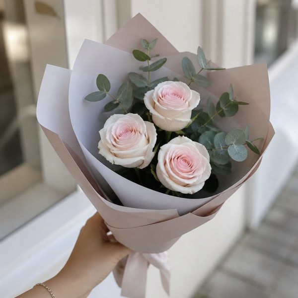 3 маленькие розы