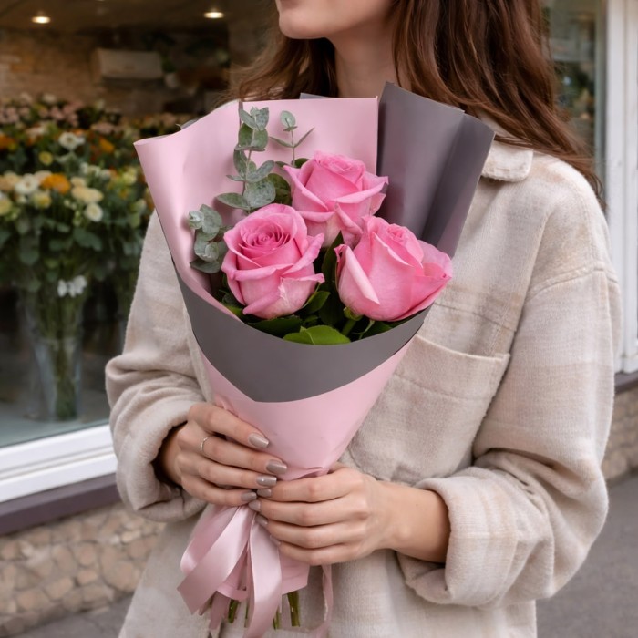 Букет 3 розовые розы
