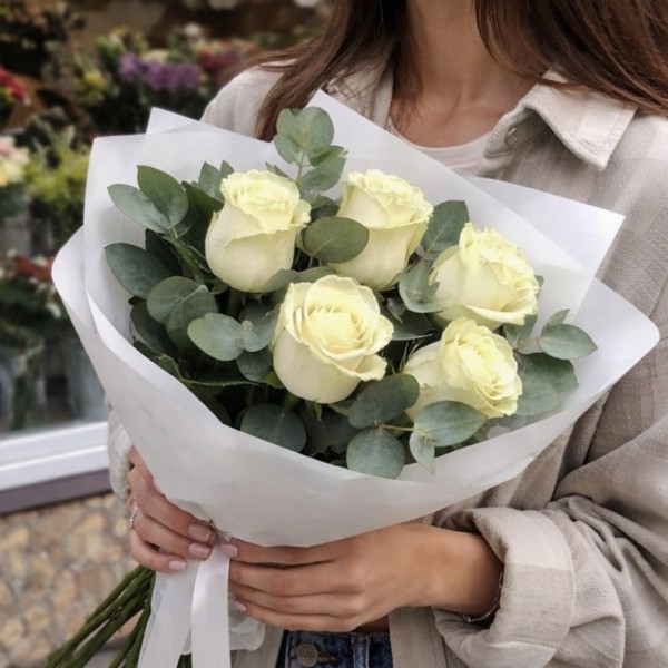 5 голландских роз