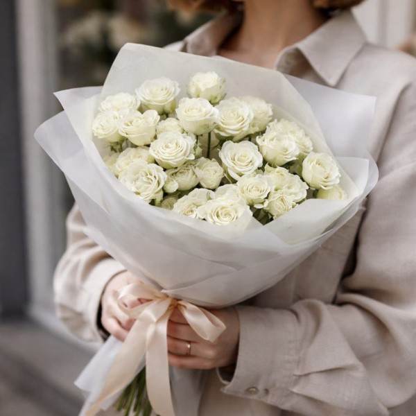 Букет из 5 кустовых роз