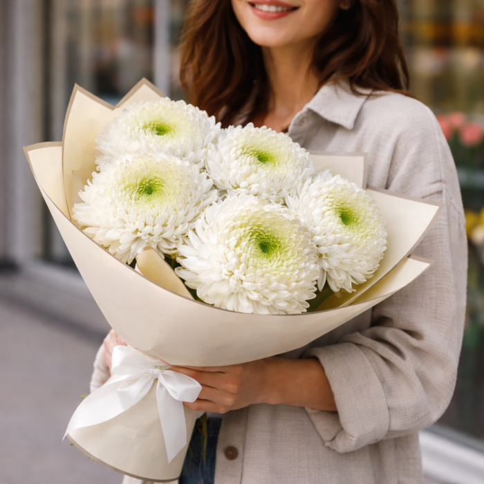 Букет 5 одноголовых хризантем