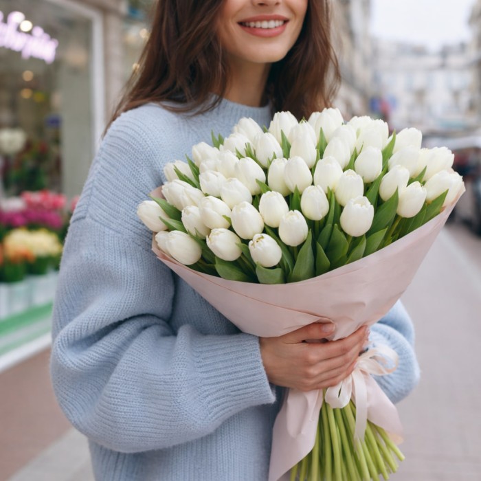 Букет 50 белых тюльпанов