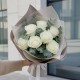 Букет 7 роз с эвкалиптом