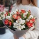 Букет 9 бело-красных альстромерий