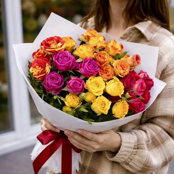 Букет кустовые розы 9 