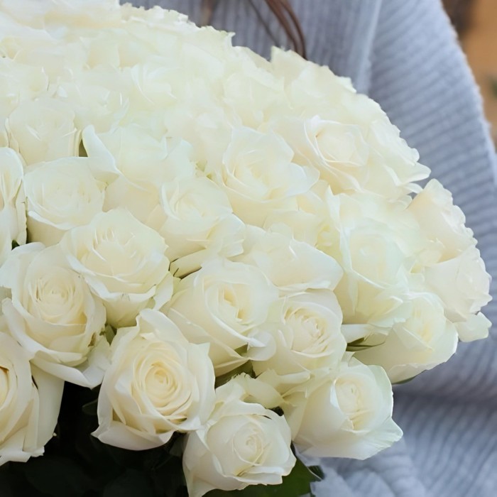 Букет 51 белая роза Кения